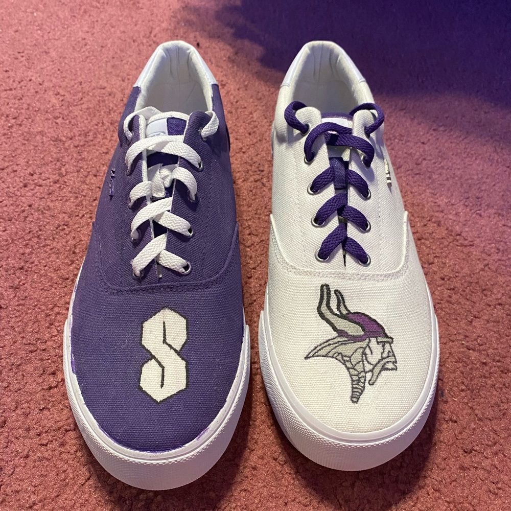 Custom shoes ‘Vikings’